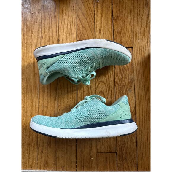 Kizik Lima Women’s Sneaker in Tidepool Teal Blue Spearmint Size 7 Hands Free - Picture 1 of 4